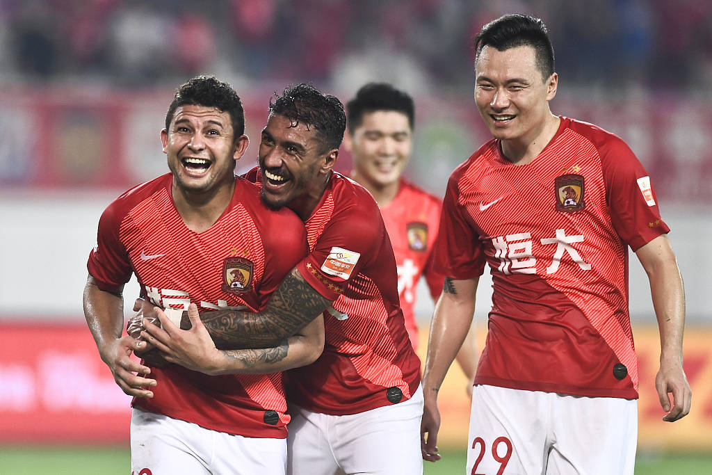 关于足球明星郜林在国内比赛中打出精彩进球，为球队取胜的信息